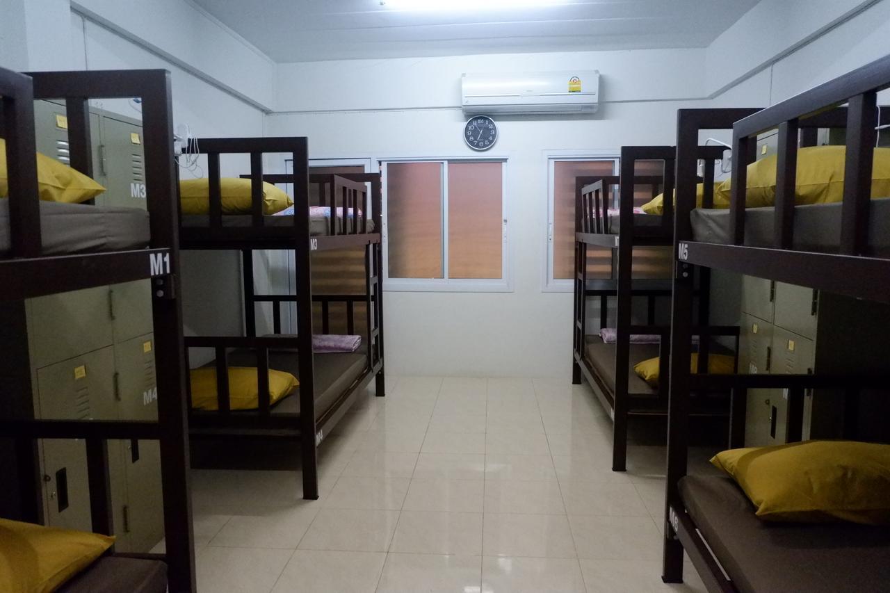 Ranong Backpacker'S Hostel (Adults Only) Dış mekan fotoğraf