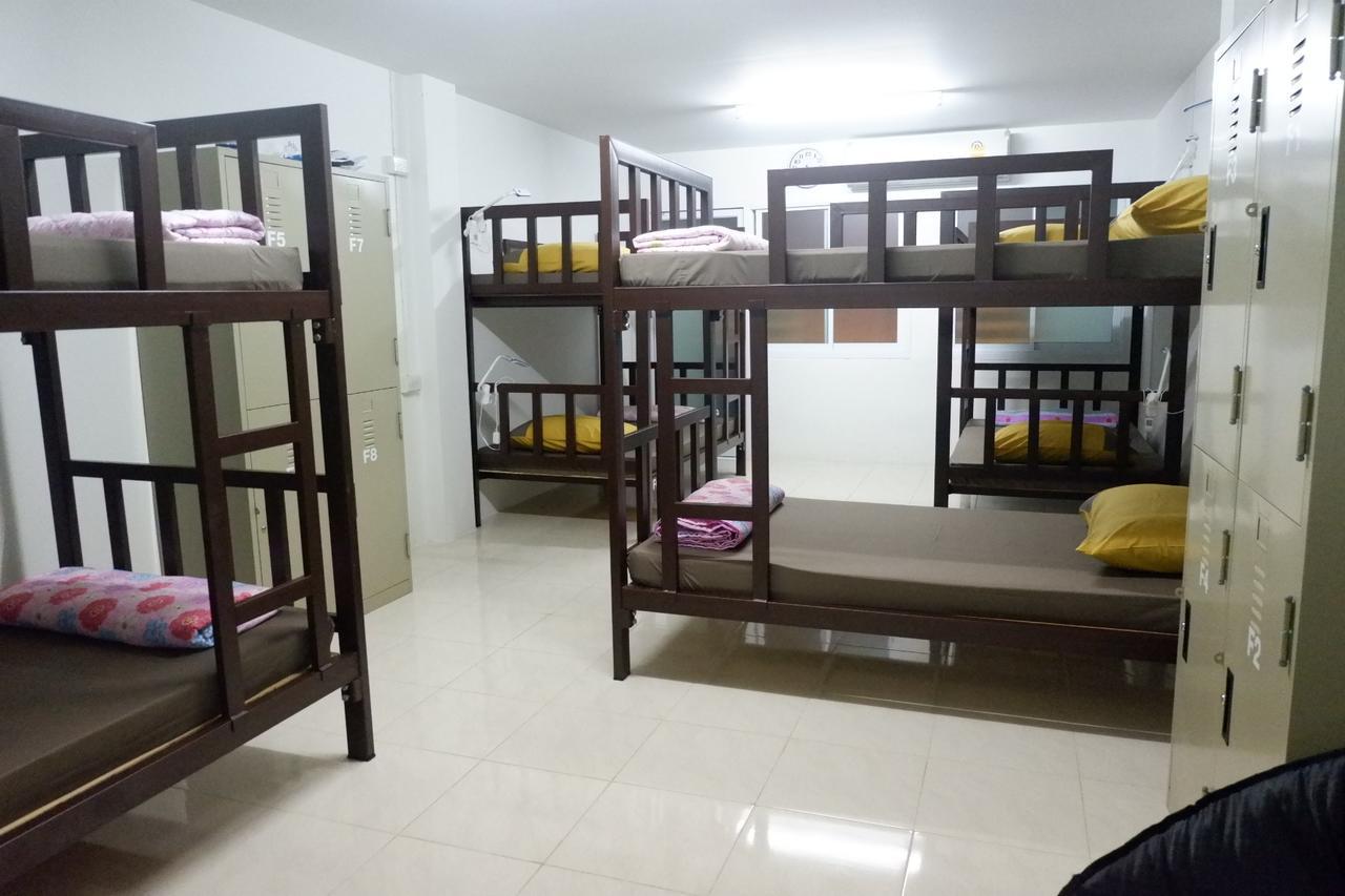 Ranong Backpacker'S Hostel (Adults Only) Dış mekan fotoğraf